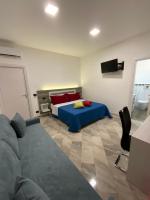 Deluxe Room (2 Adults + 1 Child)