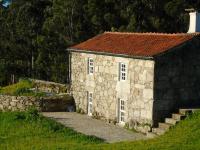 Charming House in Andeviso with Mountain View - B&B Arcos de Valdevez