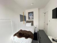 Single Room with Shared Bathroom
