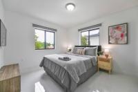 Brand New Duplex 3 BR 2,5 Bathrooms With Parking - B&B