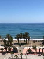 Atico Mirador Paseo Antonio Banderas primera linea de playa y piscina - Chambres d'hôtes Málaga
