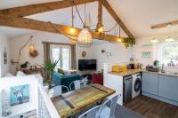 Cozy, Chic, Dairy Cottage near to Beach & Shops- Parking - Ferienwohnung Torquay