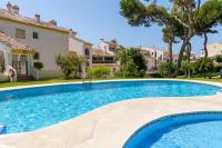 Living On The BEACH , First Line + Big Terrace Best Views - Chambres d'hôtes Benalmádena