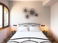 B&B Monte Isola - Sensole locanda contemporanea - Bed and Breakfast Monte Isola