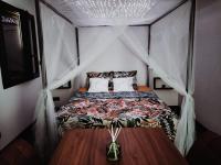 King Suite with Spa Bath