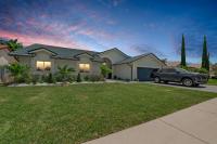 Breezy Oasis with Pooltable, Heated Pool, Golf & Gazeebo L29 - B&B