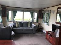 B&B Roxby - The Fox Inn, Roxby, Static Caravan - Bed and Breakfast Roxby