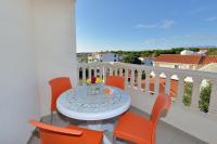Apartment (2 Adults + 2 Children)