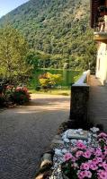 L’Angolino di MAGDA: on the lake-PRIVATE beach! - B&B