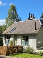Cobbler's Cottage at Kindrochet, Strathtay - B&B