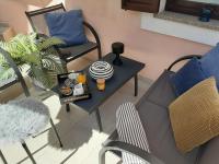 Arena Design App with FREE Private Parking and with a terrace - B&B Pula