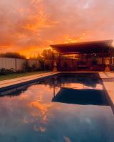 Charm Lodge - Bed and Breakfast Lake Charm