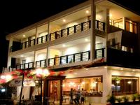 B&B Coron - Coron Gateway Hotel & Suites - Bed and Breakfast Coron