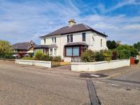 Inverness City 3 bedroom house free parking - Bed and Breakfast