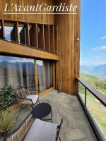 L'AvantGardiste, Spacious 6 bedrooms duplex, panoramic view - B&B Crans-Montana