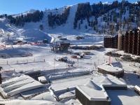 B&B Plagne Bellecote - PLAGNE BELLECOTE - 5 Pers - Vue Pistes - Acces Piscine chauffee - Bed and Breakfast Plagne Bellecote