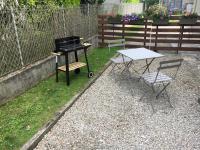 LE STUDIO, avec un extérieur, un local pour vos vélos, skis, bagages - Chambres d’hôtes Bagnères-de-Bigorre