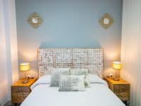 Cubo's Boutique Urban Deluxe - Bed and Breakfast Alhaurín el Grande