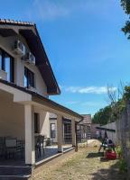 Zola Guest House - B&B Oradea