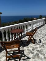 Traditional old house - Bed and Breakfast Dhërmi