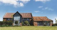 B&B Aldeby - Stackyard Lodge - enchanting 18th Century converted barn in the Waveney Valley - Bed and Breakfast Aldeby