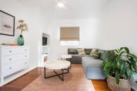 Fishery Road Cottage Pet Friendly 2 Mins Walk to Beach - Chambres d’hôtes Currarong