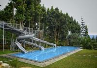 The Hidden Hills Villa - Bed and Breakfast Ciguntur