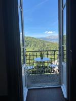 onlysaintg - Apartment Bernadette Spacious 4 bedrooms Great views, 120 m2 Only 500m from the centre and ski lift GREAT YEAR ROUND - Chambres d'hôtes Saint-Gervais-les-Bains