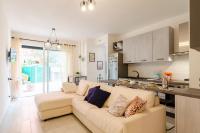 JOIVY Flat with Terrace & Parking - Ferienwohnung Sestri Levante