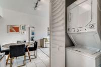 Apartment mit 2 Schlafzimmern und Extrazimmer – in Wynwood