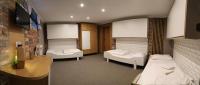 Family Room (6 Adults)