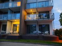 Kena terrassiga apartement Aisa 39 - B&B Pärnu