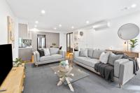 B&B Geelong - Pier Point 404- Luxe on Geelong Waterfront, 2 BDRM - Bed and Breakfast Geelong