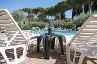 B&B Passignano sul Trasimeno - Dolce Far Niente Apartment with pool & parking - Bed and Breakfast Passignano sul Trasimeno