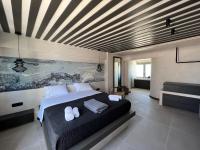 ArmonOia Caldera View Outdoor Tub