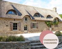 Maison typique bretonne avec toit de chaume - B&B