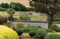 1 Chatsworth Riverscape Apartments - Riverview apartment in great location with free parking overlooking the Gannel just a short walk from Newquays incredible beaches and local amenities - B&B Newquay