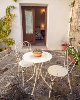 Camera Tripla Classic