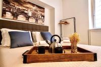 B&B Rome - [ Fontana di Trevi 5 stelle ] appartamento favoloso - Bed and Breakfast Rome