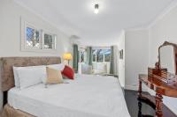 B&B Healesville - Old Fernshaw Cottage - Bed and Breakfast Healesville