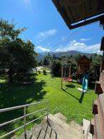 Apartment with Mountain View