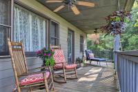 7 Mi to Downtown Morganton Cabin with Fire Pit! - B&B Morganton