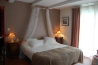 Kamer met Kingsize Bed en Uitzicht op de Tuin