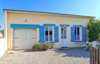 B&B Anneville-sur-Mer - Awesome Home In Anneville Sur Mer With 2 Bedrooms - Bed and Breakfast Anneville-sur-Mer