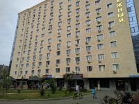 Неповторимая студия в Молодежке - Chambres d'hôtes Almaty