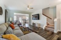 B&B Charlotte - New!! Cozy Home in Charlotte, Near White Water Center, Uptown & Airport! - Bed and Breakfast Charlotte