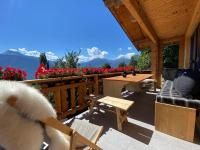 Chalet 7 Luxury Chalet with Cinema room - B&B Crans-Montana