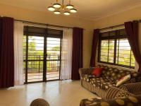 JULZ Place 3 bedroom Apartment Bukasa Muyenga - Chambres d’hôtes Kampala