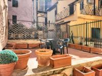 Sunny Trevi Home with terrace - B&B Roma