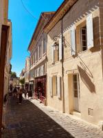Maison De La Tour - B&B